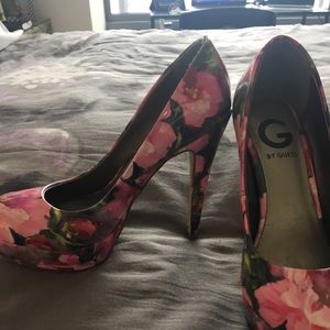 Cute guess heels